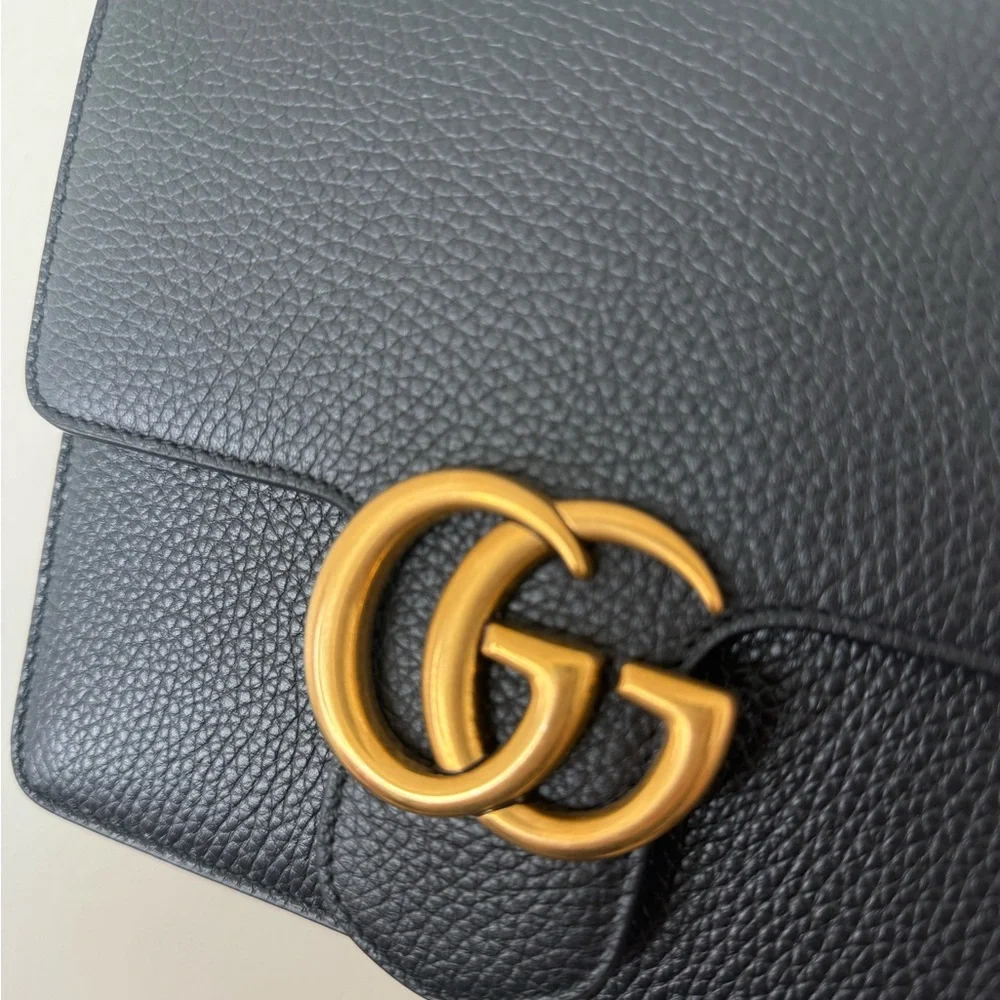 Gucci Small GG Marmont Crossbody Chain Bag - Picture 2 of 12